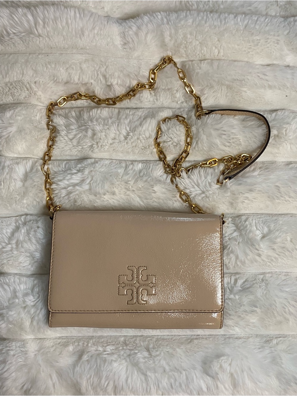 Tory Burch Britten Patent Leather Chain Wallet Crossbody Bag Nude Beige Flap